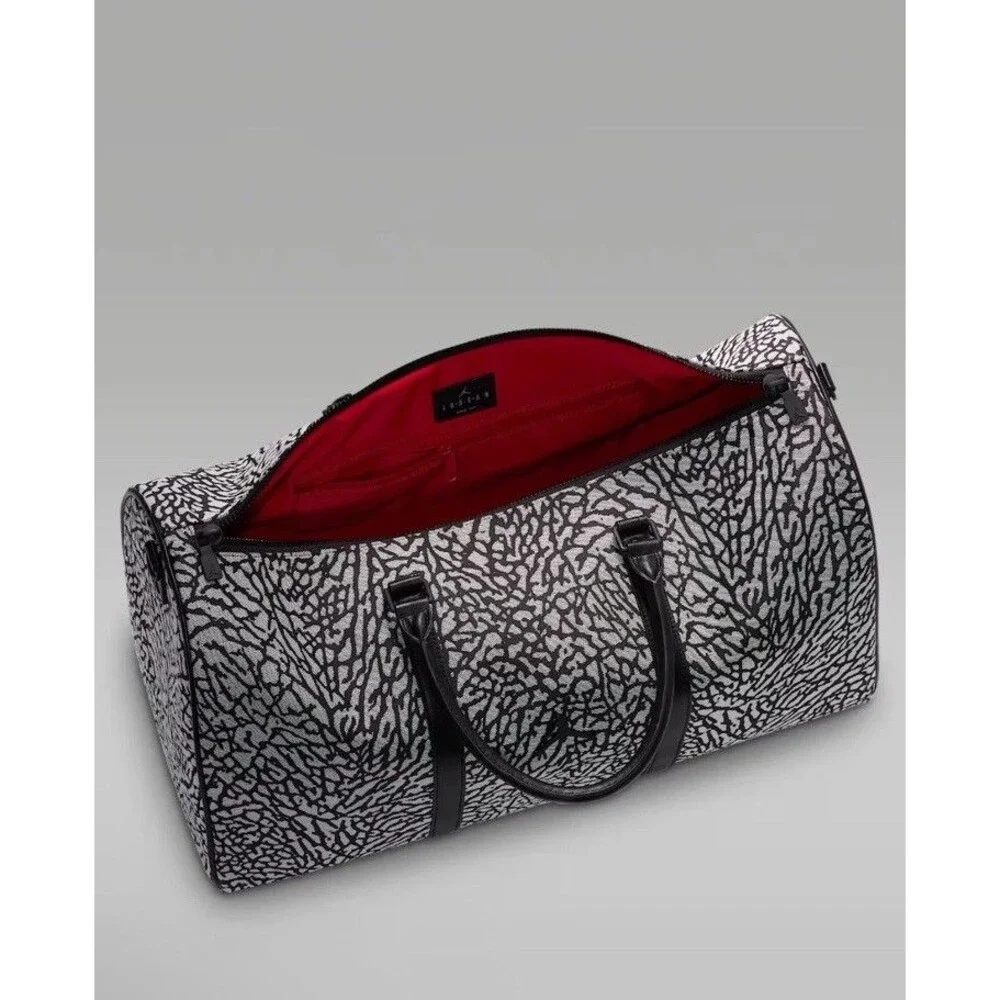 Jordan Monogram Duffle Bag Luggage Elephant Print (25L)  MM0978-100 SIZE-M